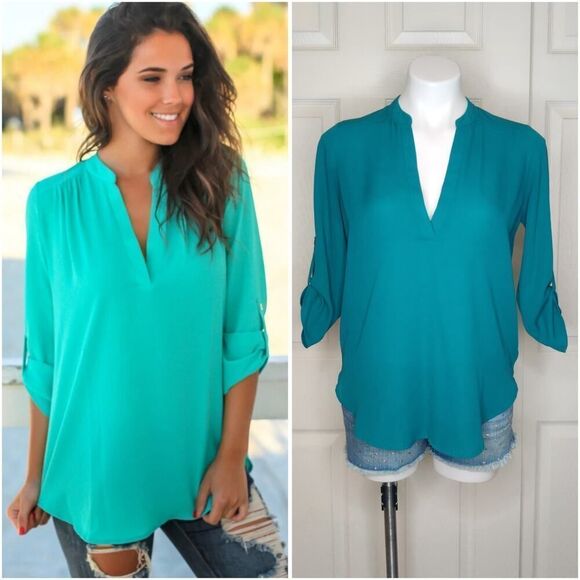 Lush split V-neck button tab sleeve blouse sz S - Picture 1 of 6